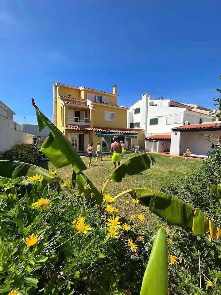 Oceans House Villa Carcavelos  0*, Carcavelos (Lisbon)