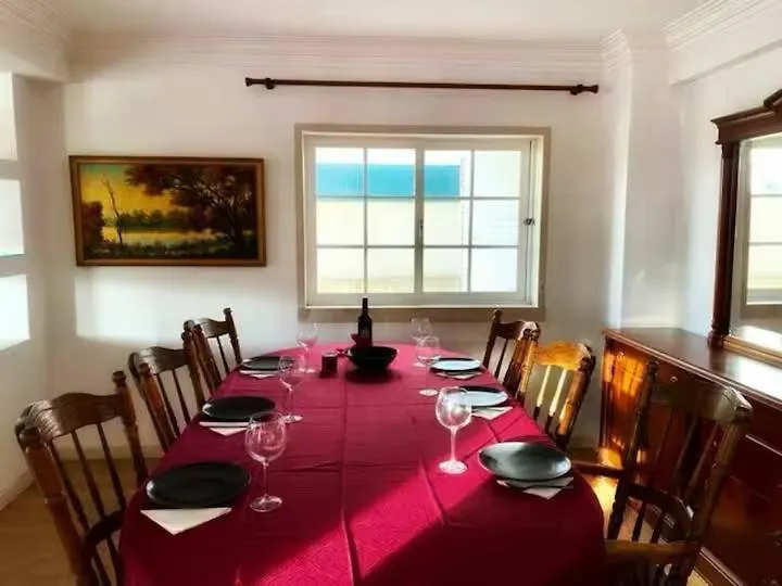Oceans House Villa Carcavelos  0*, Carcavelos (Lisbon)