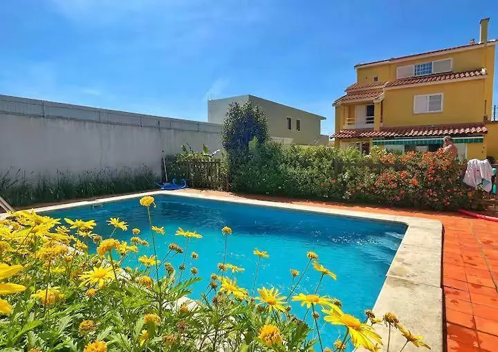 Oceans House Villa Carcavelos  Portugal